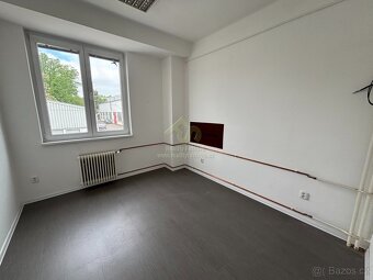 Rokycany-pronájem 3 kanceláří. - 10