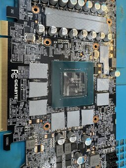 Prodam grafickou kartu Gigabyte RTX 3070 Vision - 10