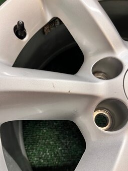 6x114,3 R17 Originál Alu Nissan Navara - ET 30 - 10