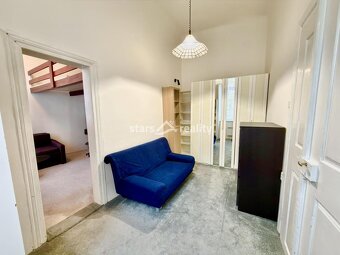 Prodej bytu 2+1, 30 m2, OV, Praha 1, ul. Smetanovo nábřeží - 10