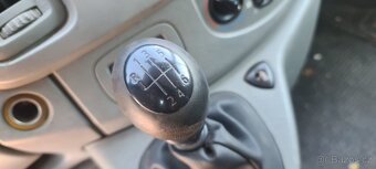 Renault Trafic 2,0 DCi 66 kw.6 rychlostí 6 Míst - 10