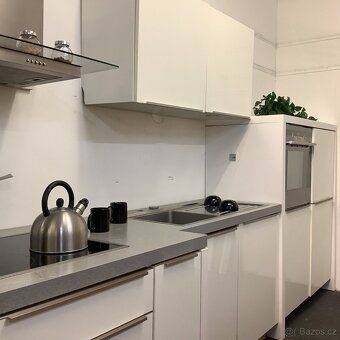 Moderní kuchyňská linka NOLA - 10