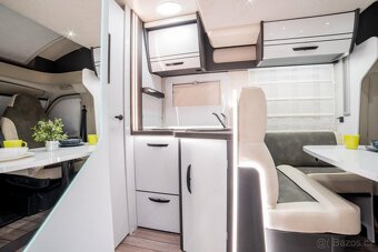 Zapůjčení obytného vozu Forster 745 EB, 4 osoby,NEOMEZENÉ KM - 10