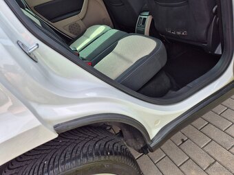 Škoda Yeti, 1.2 TSI/77kw, DSG, Xenon, tažné - 10