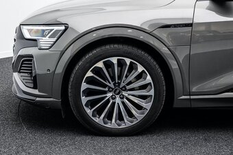 Audi Q8 E-tron - 10