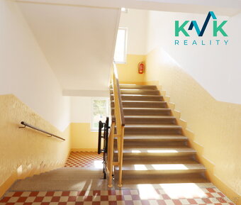 Pronájem bytu 2+1, po rekonstrukci, 60 m², Nová Role – ul. - 10