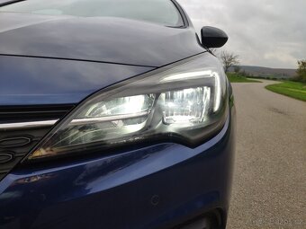 Opel Astra 1.2i 107 kW, nájezd pouze 44.000 km  - 10