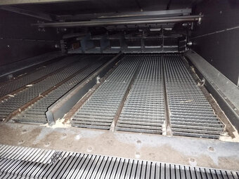 CLAAS LEXION 600 + V900 - 10