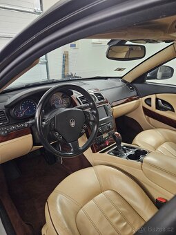 Maserati Quattroporte S - 10