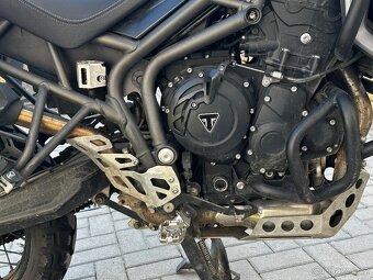 Triumph Tiger 800 XCa - 10