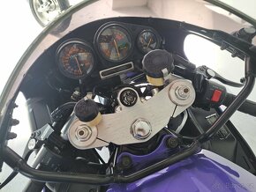 Kawasaki ZXR 750 - 10