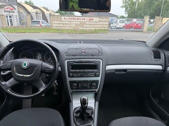 ŠKODA OCTAVIA II 2.0 TDi facelift - 10