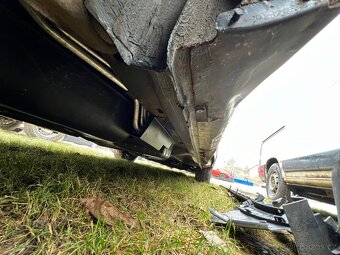 Fiat Freemont 2.0L Diesel 125 kW AWD – po bočním nárazu - 10