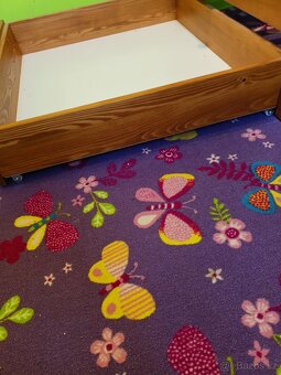 Dvoupatrová postel z masivu - 10