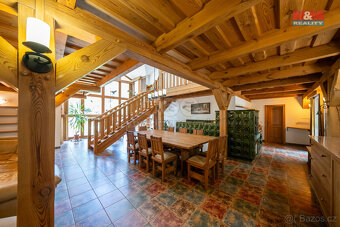 Prodej rodinného domu v Horních Loučkách, s pozemky 7917 m² - 10
