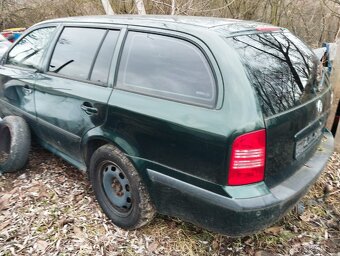Škoda Octavia 4x4 2.0 MPI - 10
