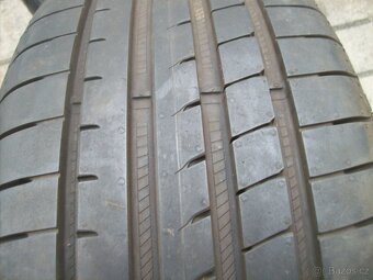 alu kola Superb3 Passat B8 GY F1 235.45.18" 95% - 10