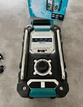 Nové Aku rádio Makita DMR112 - 10