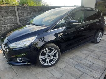 Ford S-Max - 10