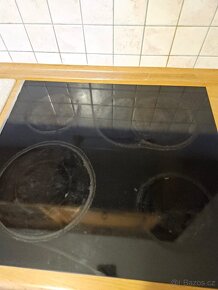 Rustikální kuchyňská linka se spotřebiči - 10