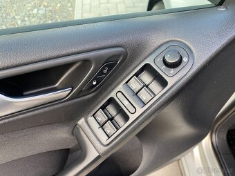 Volkswagen Golf, 1.4 TSI 90kW - KLIMA - 132TKM - 10