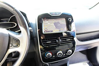 Renault Clio - 10