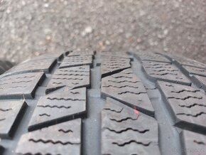 Prodám sadu Orig ALU kol Audi 225/60R16 zimní - 10