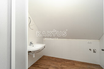 Pronájem nového podkrovního bytu 3+kk, ulice Oblá (70m2), - 10