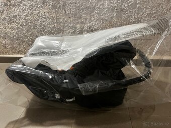 NOVÝ Set autosedačka a základna Bugaboo by Nuna (Turtle Air) - 10