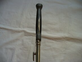 Nemecky-zdravutni tesak DRK-"upraven po roce1945-"k renovaci - 10