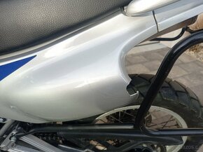 Honda NX 650 Dominator - 10