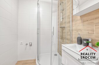 Pronájem družs. bytu o velikosti 2+1+lodžie/55 m2 na ul. Na - 10