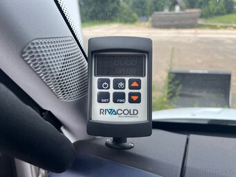 SLEVA Iveco Daily 70C180, chlaďák - 10
