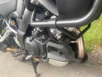 Suzuki V Strom 1000 DL - 10