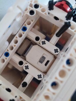 Programovatelná RC stavebnice (robot) - 475 dílků - 10