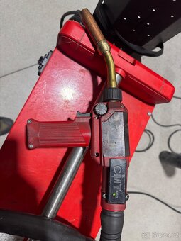 Fronius TransPuls Synergic 2700 CMT - Profesionální svářečka - 10