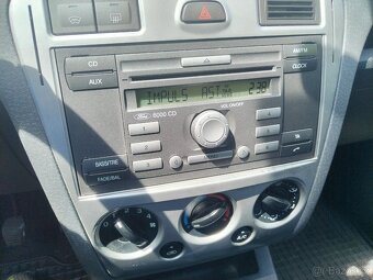 Prodám Ford fusion 1.4 i59kw r.v 2007 - 10