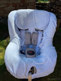 Britax Dualfix M - 10