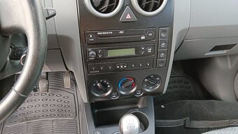 Ford Fusion 1.6 I - 10
