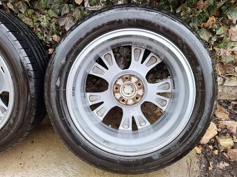 kola Mazda CX-30 - 10