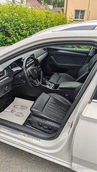 Superb 3 2018 2.0 TDI 7DSG style plus - 10