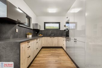 Moderní bungalov 4+kk v Petrovicích u Rakovníka, ev.č. 00075 - 10