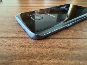 Samsung Galaxy S7 G930F 32GB + 128GB SD karta - 10
