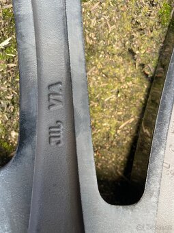 Prodám kola 275/40 R22 - 10
