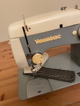 Šicí stroj Veritas - 10