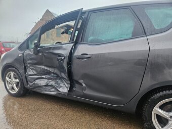 Opel Meriva 1.4T 103kw LPG automat 2015 - 10