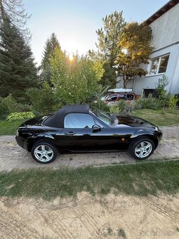 Mazda MX-5 NC - 10