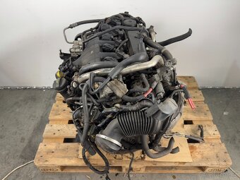 Kompletní motor 2,0D D4204T Volvo V70 - 10