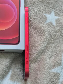 iPhone 12 64gb Red stav baterie 93% - 10