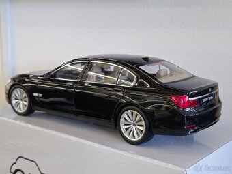 BMW 750LI 1:18 kyosho - 10